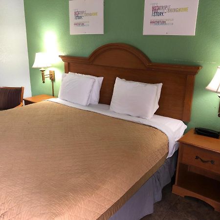 Hwy 59 Motel Laredo Medical Center Luaran gambar